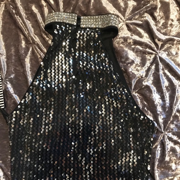 Two Piece Glam - Picture 10 of 11